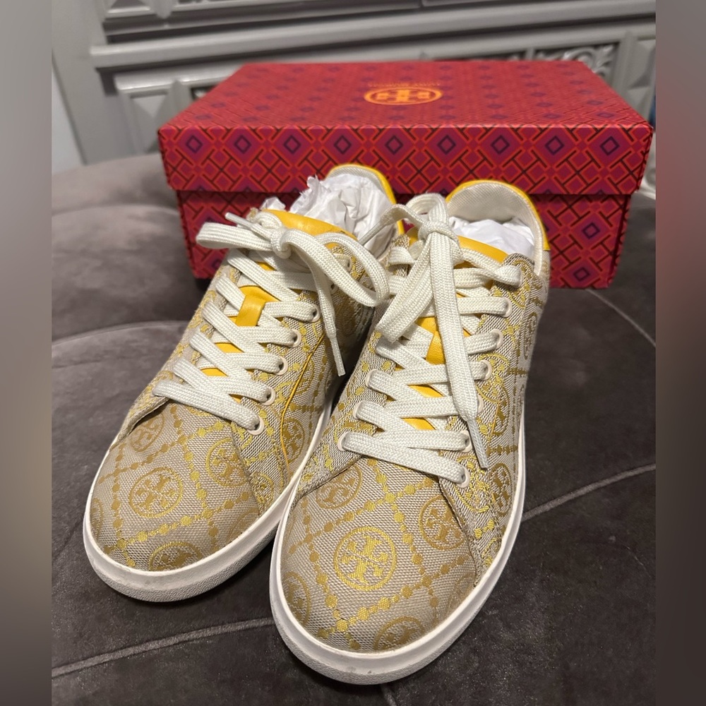 Tory Burch Howell T-Monogram Jacquard/Calf leather